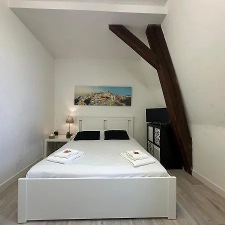 Apartment Calvaire Renove Proche Gare Sedan