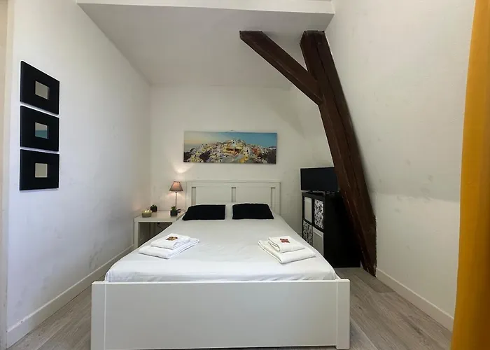 Apartment Calvaire Renove Proche Gare Sedan